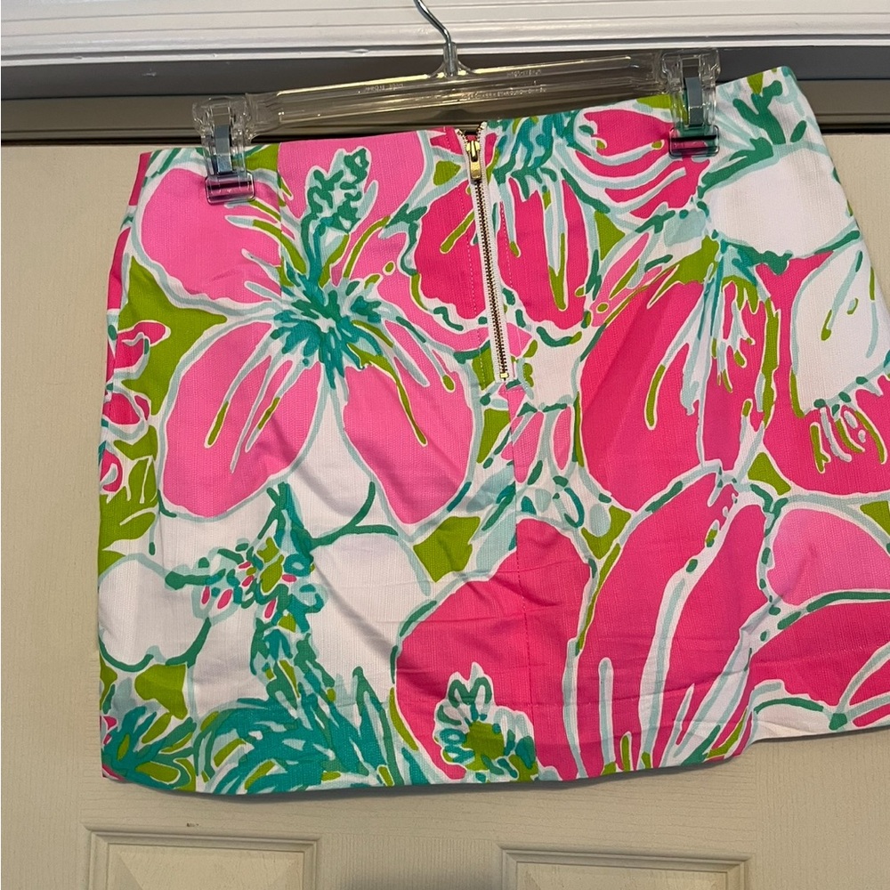 Lilly Pulitzer Skort For Sale - Picture 2 of 3